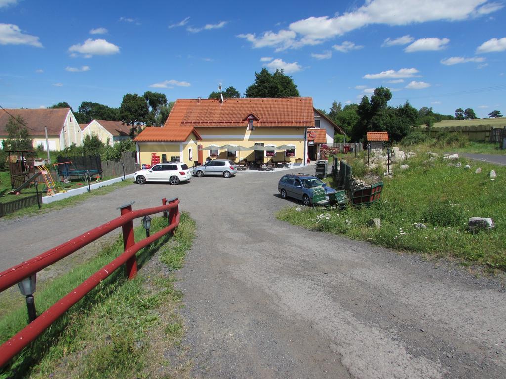 Pension Kamenny Dvur Františkovy Lázně Екстериор снимка